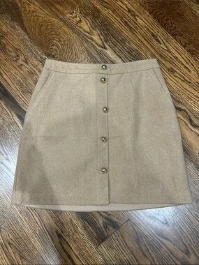 LOFT Tan Button-Front Mini Skirt. New with Tags.  Size 4